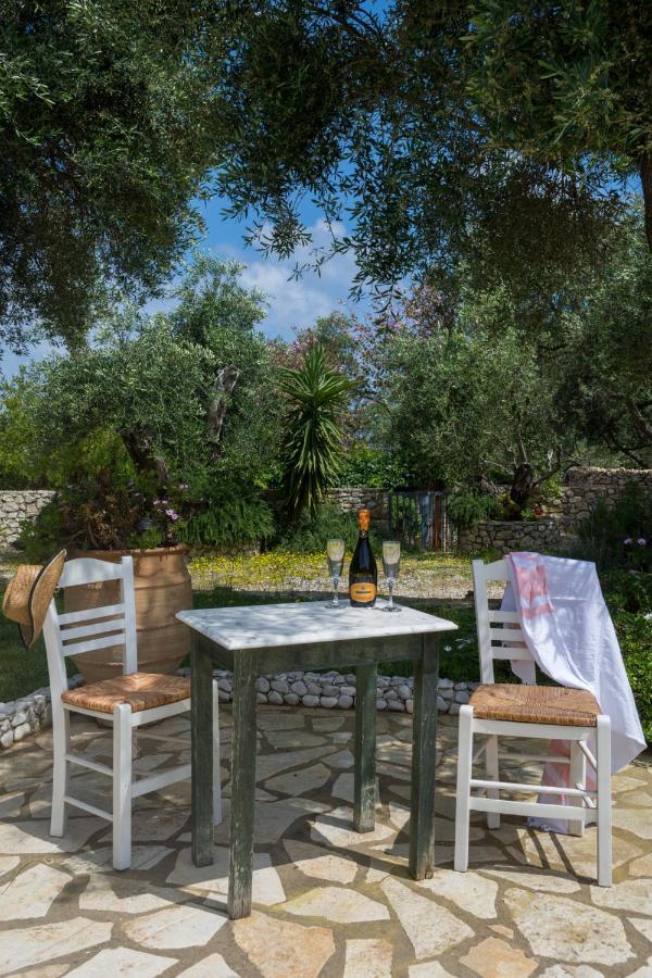 Villa Elaia Suites&Apartments No.7 Gaios Esterno foto